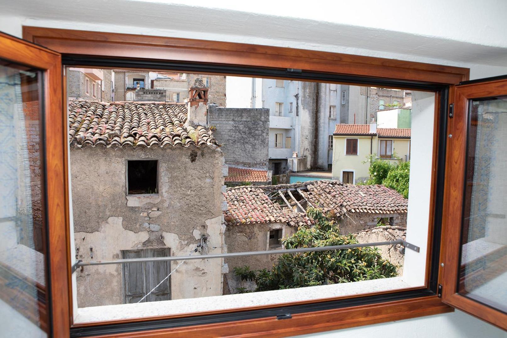 Bed and Breakfast La Casa Del Corso Orgosolo Exterior foto
